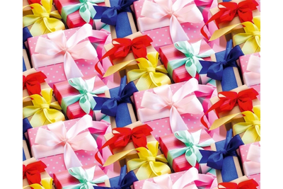 Упаковочная подарочная бумага "Подарки с разноцветными бантиками" (25л) papir-81 фото